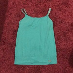 EUC Xs turquoise Under Armour built in bra tank